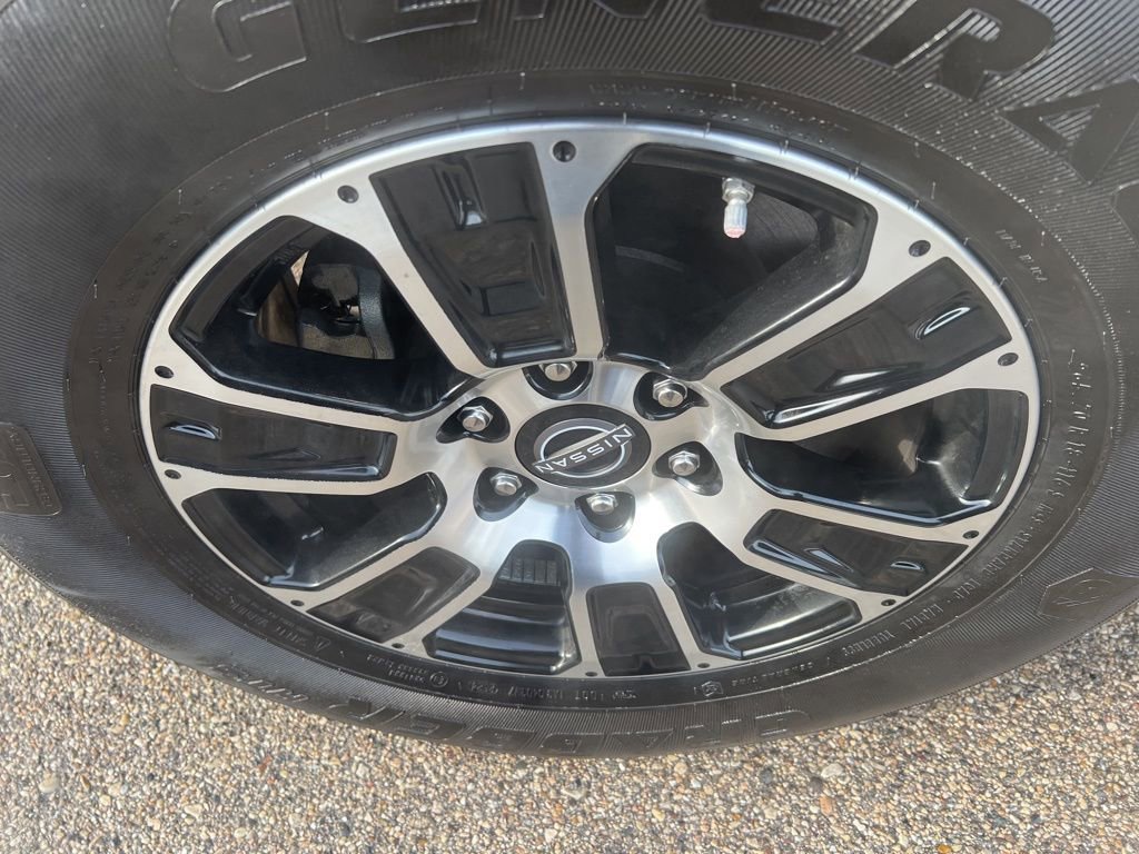 Certified 2024 Nissan Titan SV w/ SV Convenience Package image 40