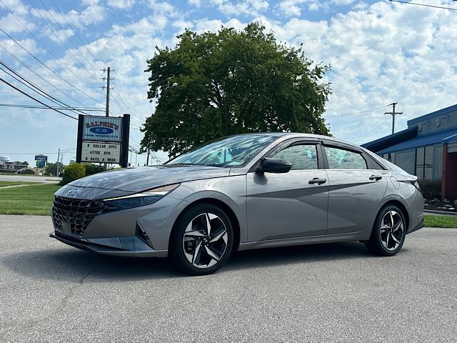 Used 2022 Hyundai Elantra Limited w/ Cargo Package FWD image 10