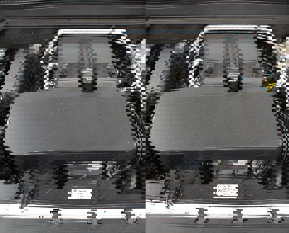 Used 2024 Chevrolet Colorado ZR2 w/ ZR2 Convenience Package III image 27