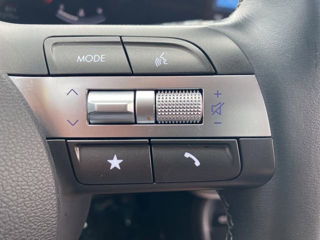 Used 2024 Hyundai Kona SEL image 29