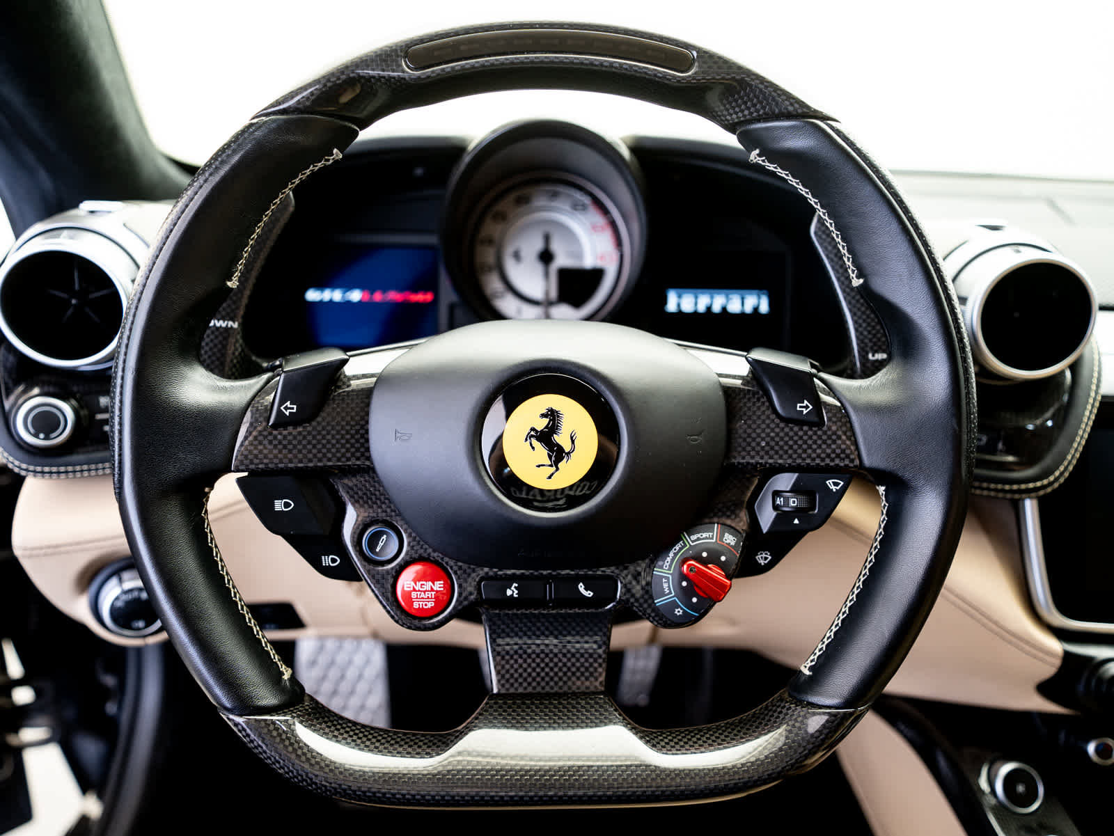 Certified 2018 Ferrari GTC4Lusso image 20