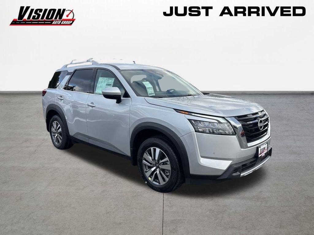 New 2025 Nissan Pathfinder SL w/ Cargo Package image 3