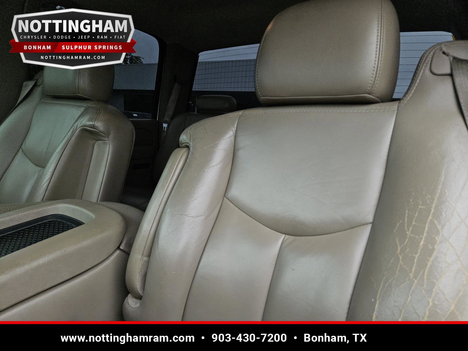 Used 2004 Chevrolet Silverado 2500 LS w/ Heavy-Duty Power Package AWD/4WD image 22