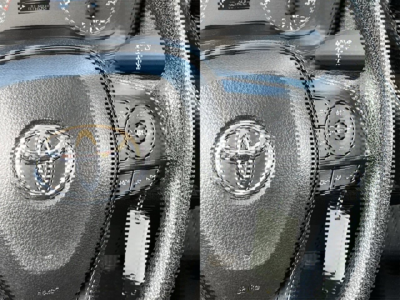 Used 2024 Toyota Corolla LE image 14