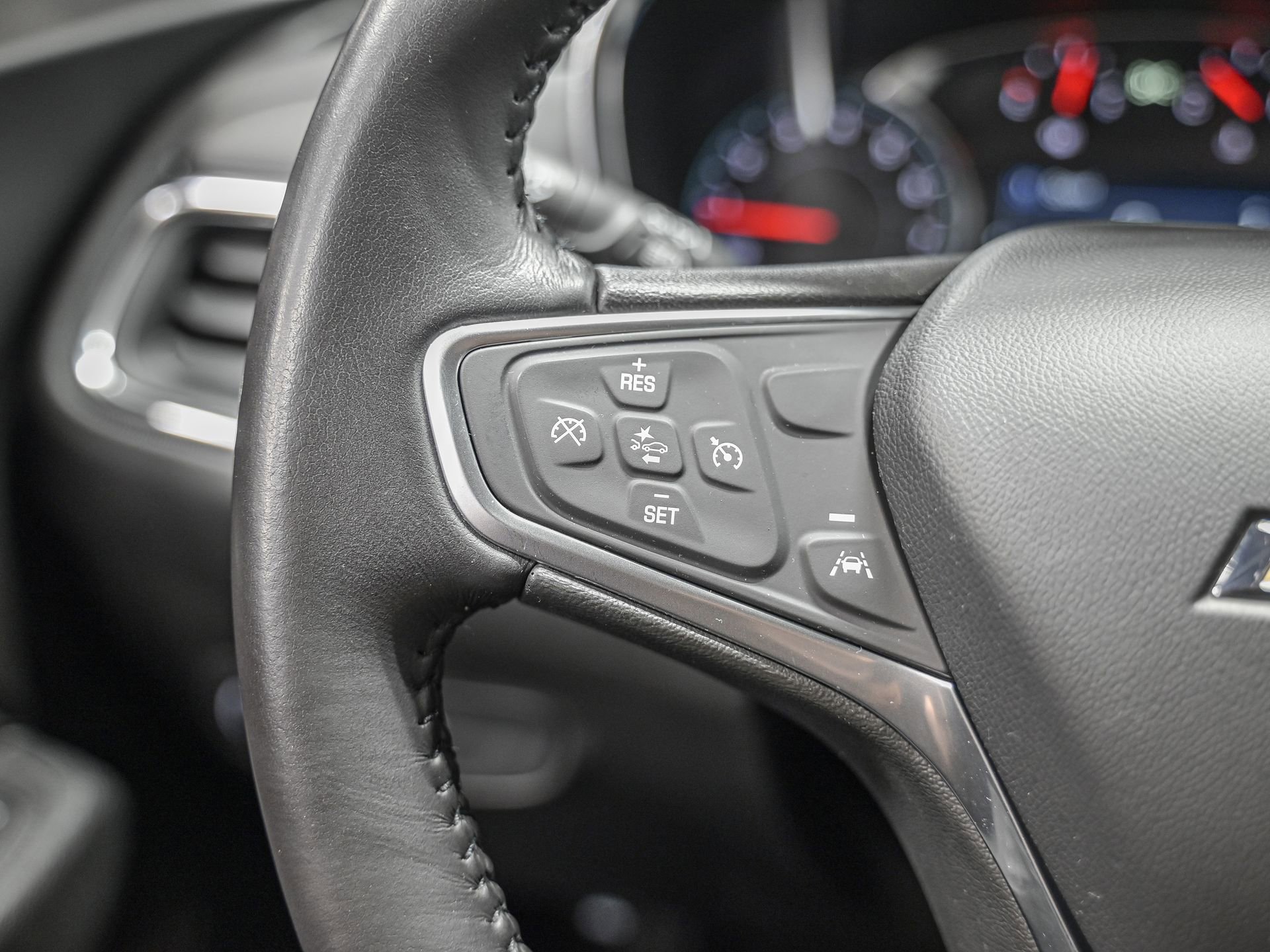 Used 2023 Chevrolet Equinox LT image 19