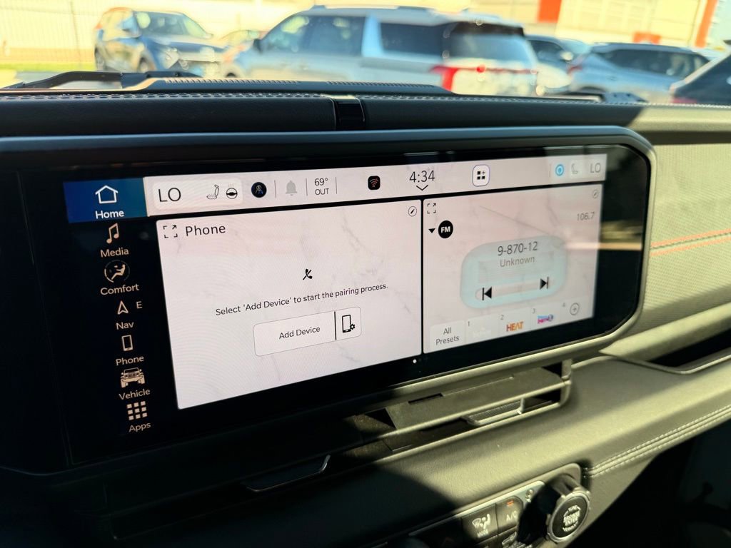 Used 2024 Jeep Wrangler Unlimited Rubicon w/ Technology Group image 20