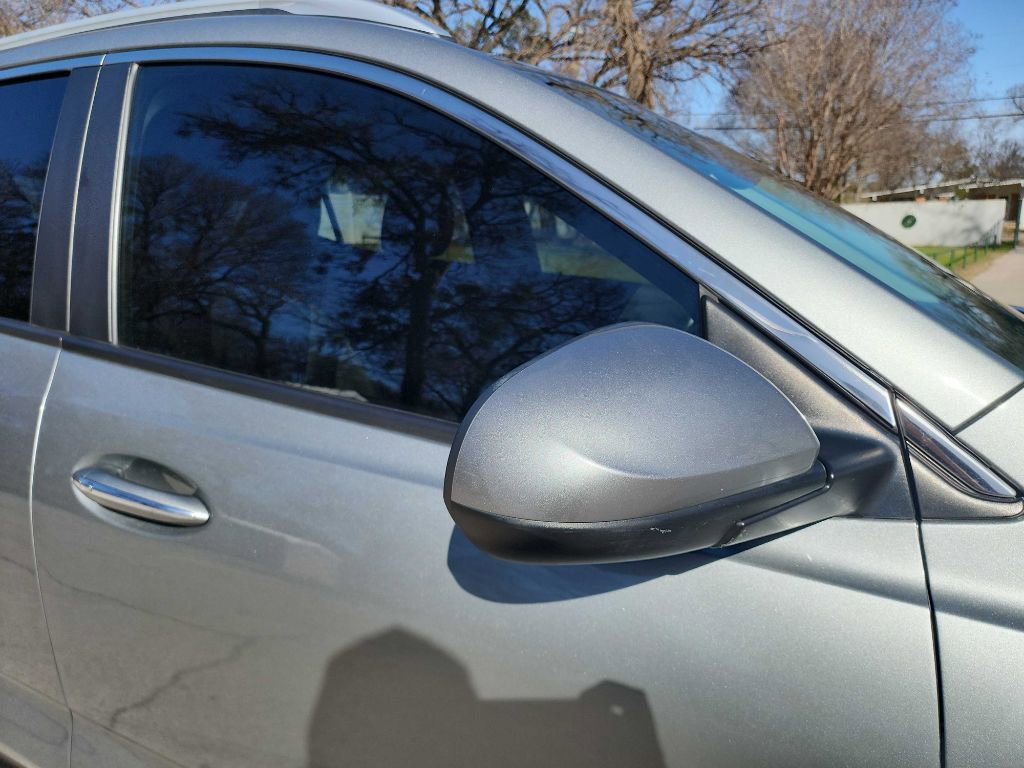 Used 2023 Buick Encore GX Select image 11