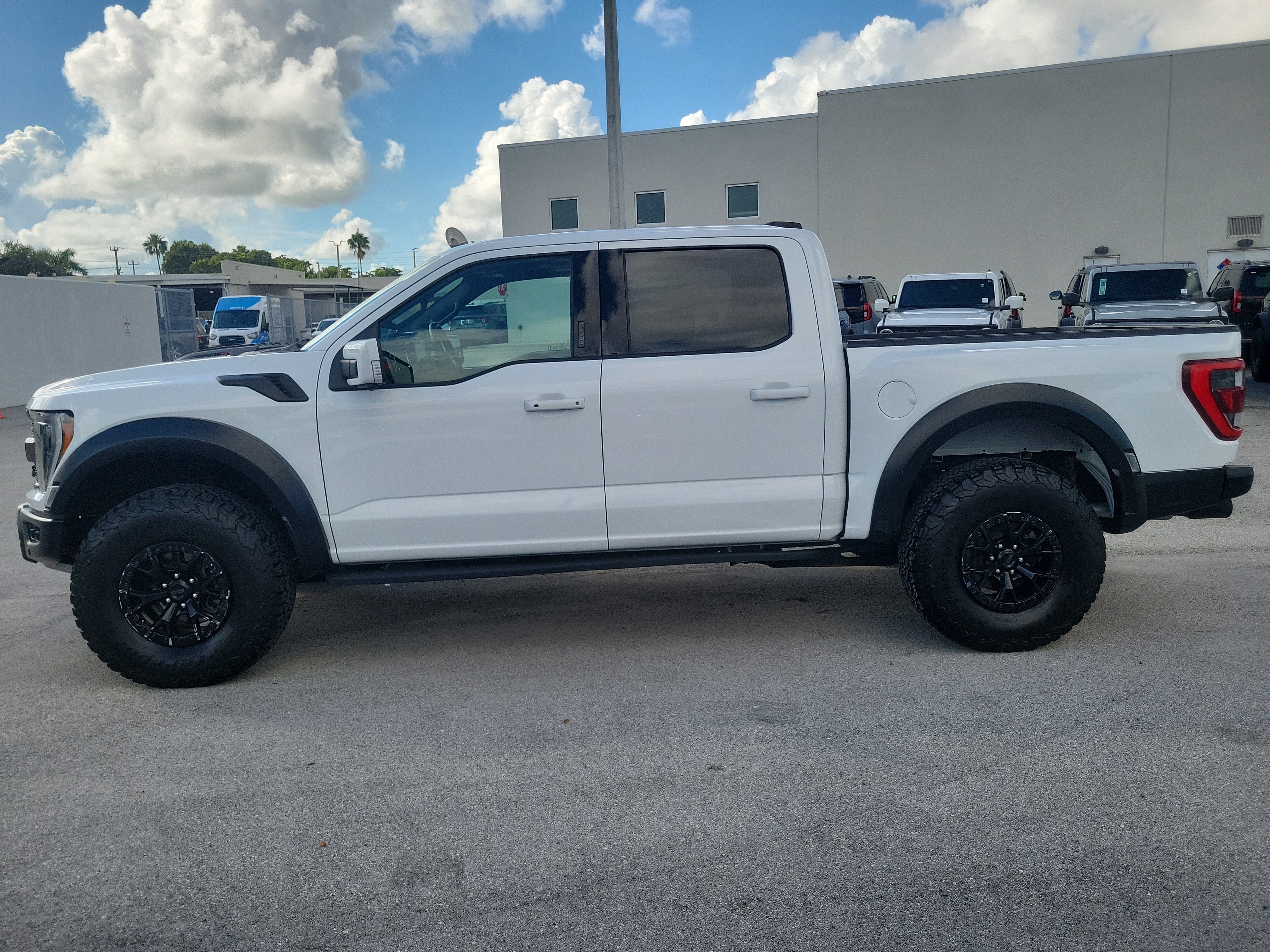 Used 2023 Ford F150 Raptor w/ Equipment Group 802A Raptor R AWD/4WD image 8
