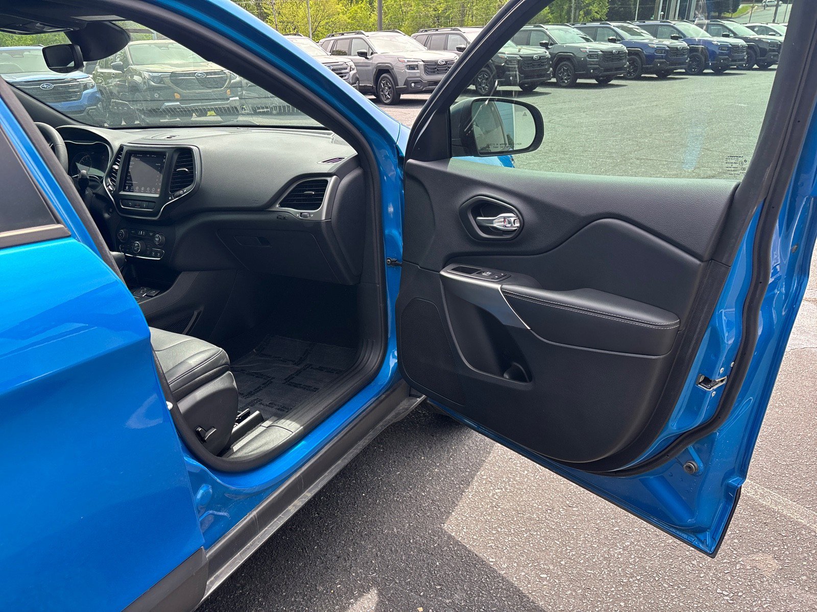 Used 2021 Jeep Cherokee Latitude Lux 80th Anniv w/ Quick Order Package 26U 80TH FWD image 38