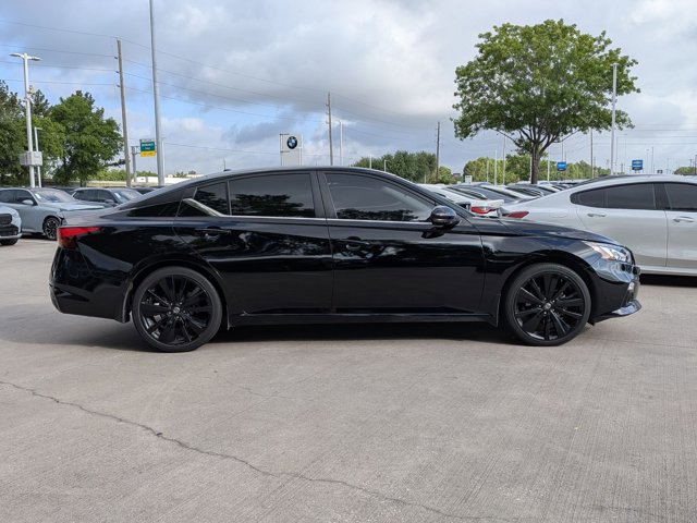 Used 2022 Nissan Altima 2.5 SR w/ Midnight Edition Package image 4