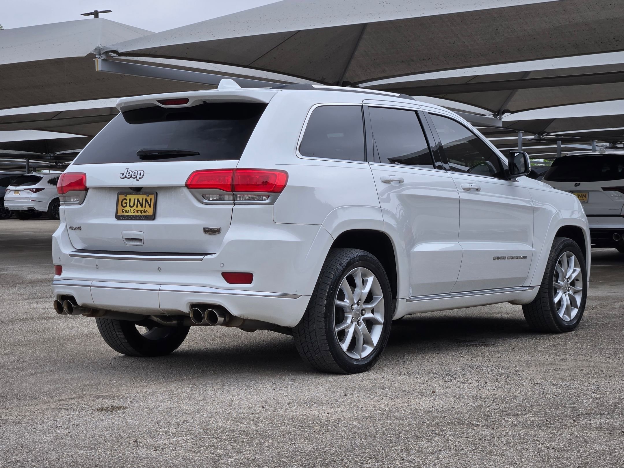 Used 2015 Jeep Grand Cherokee Summit w/ Platinum Series Group AWD/4WD image 4