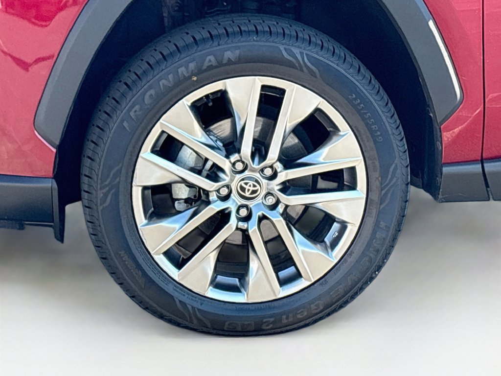 Certified 2021 Toyota RAV4 Limited FWD image 30
