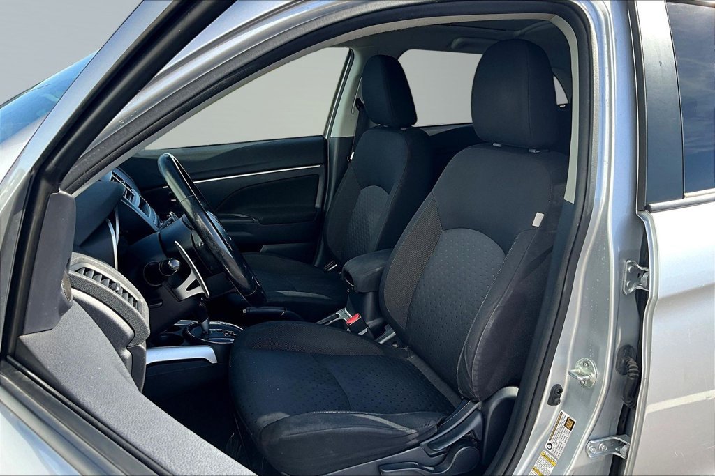 Used 2011 Mitsubishi Outlander Sport SE AWD/4WD image 21