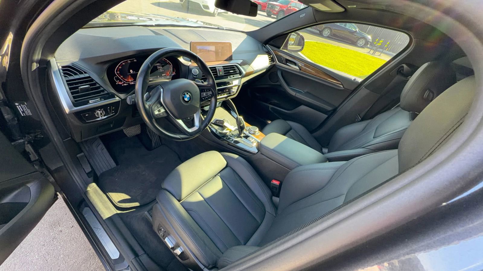 Used 2020 BMW X4 xDrive30i w/ Convenience Package image 14