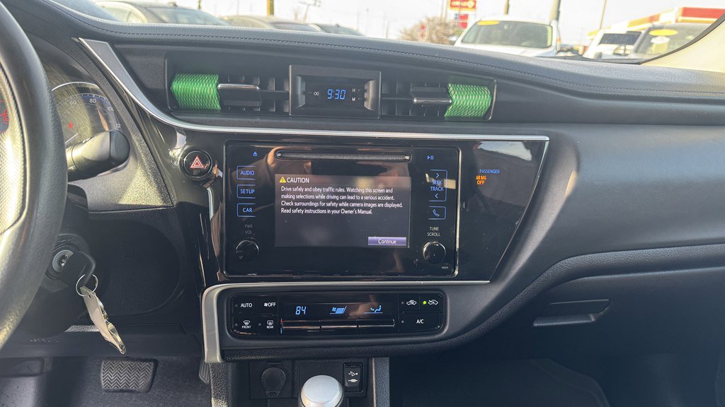 Used 2019 Toyota Corolla LE image 17