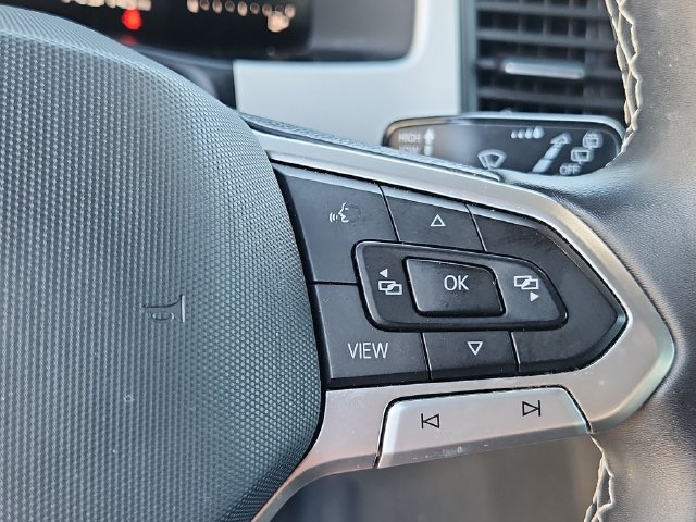 Certified 2023 Volkswagen Atlas Cross Sport SE AWD/4WD image 18