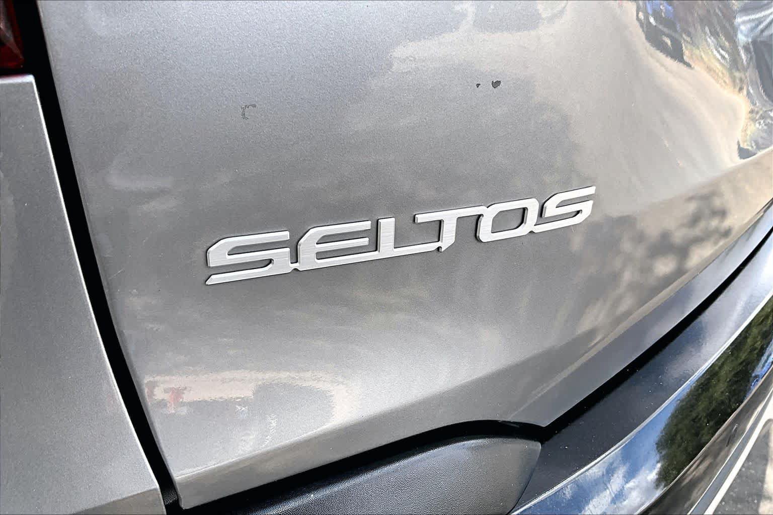 Certified 2025 Kia Seltos SX w/ SX Sunroof Package AWD/4WD image 31