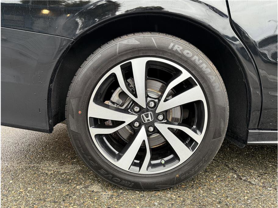 Used 2020 Honda Odyssey Elite image 12