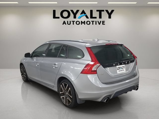 Used 2018 Volvo V60 T5 Dynamic w/ Vision Package FWD image 3