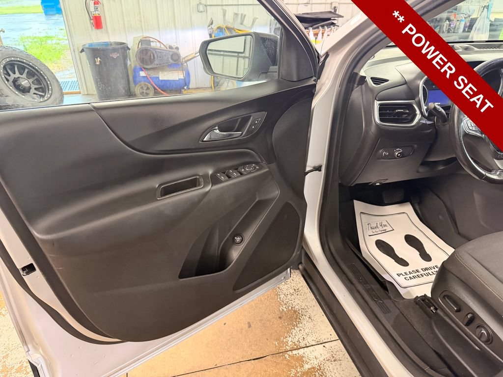 Used 2019 Chevrolet Equinox LT FWD image 13