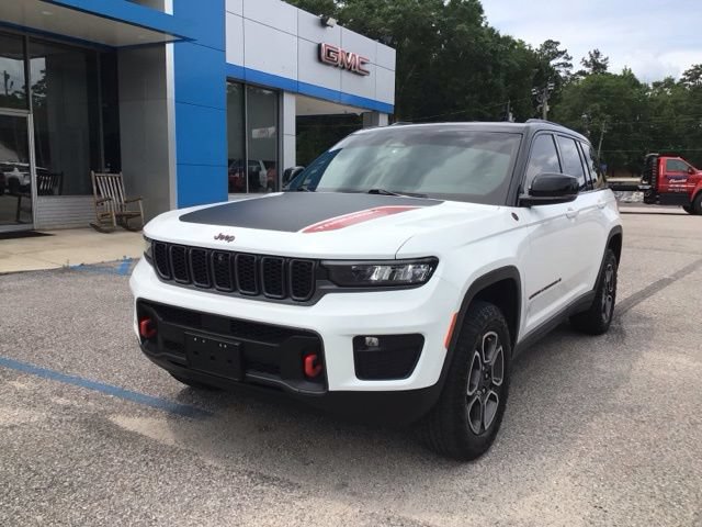 Used 2022 Jeep Grand Cherokee Trailhawk AWD/4WD image 2