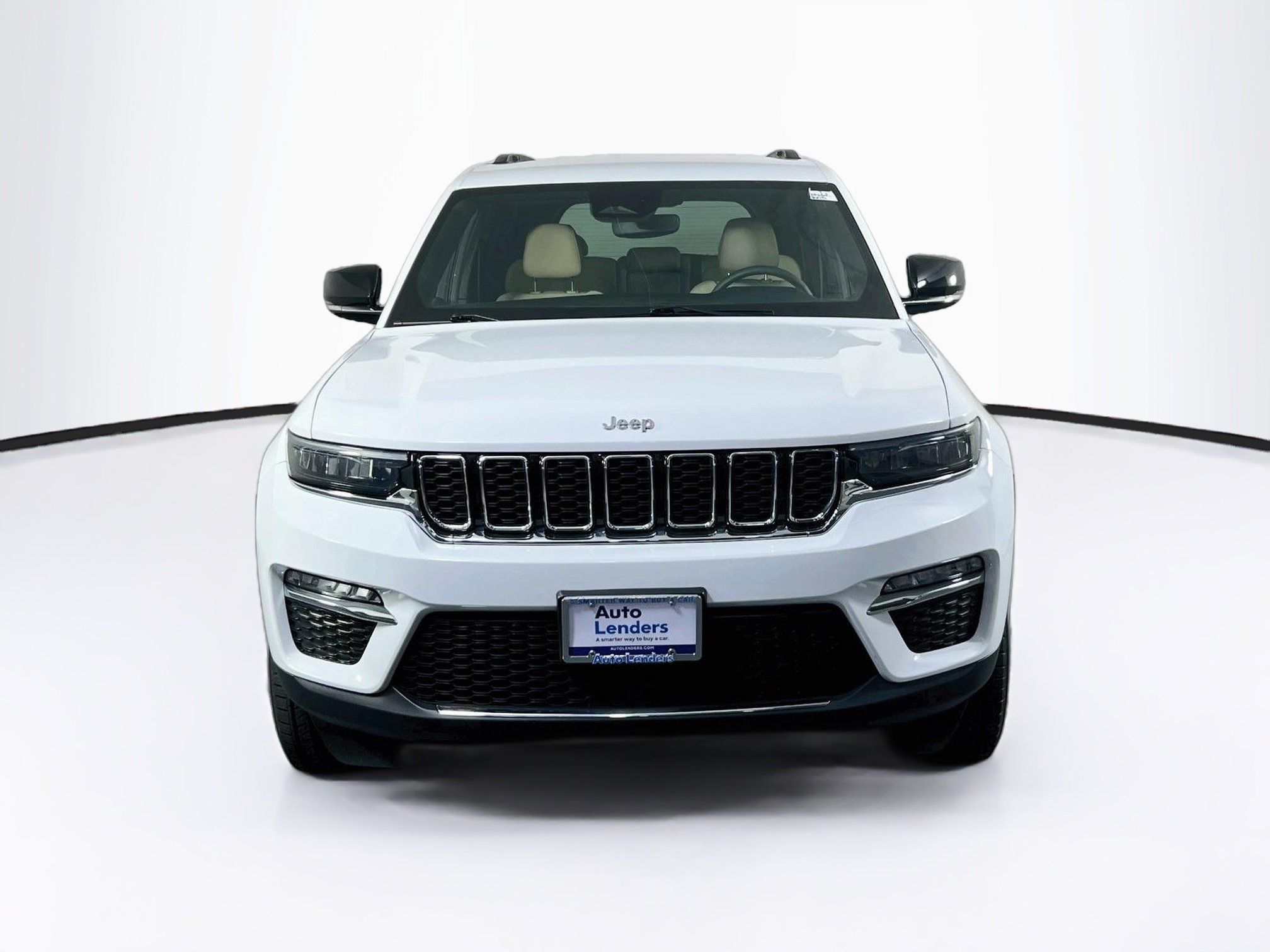 Used 2023 Jeep Grand Cherokee Limited AWD/4WD image 2