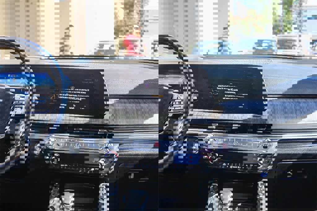 Used 2024 Kia Telluride SX Prestige image 18