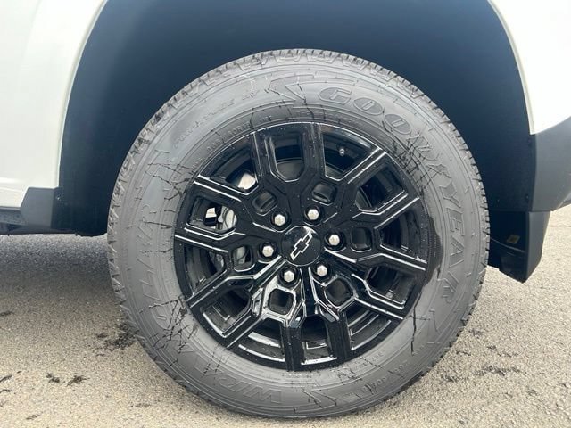 New 2026 Chevrolet Colorado W/T w/ WT Custom Package AWD/4WD image 10
