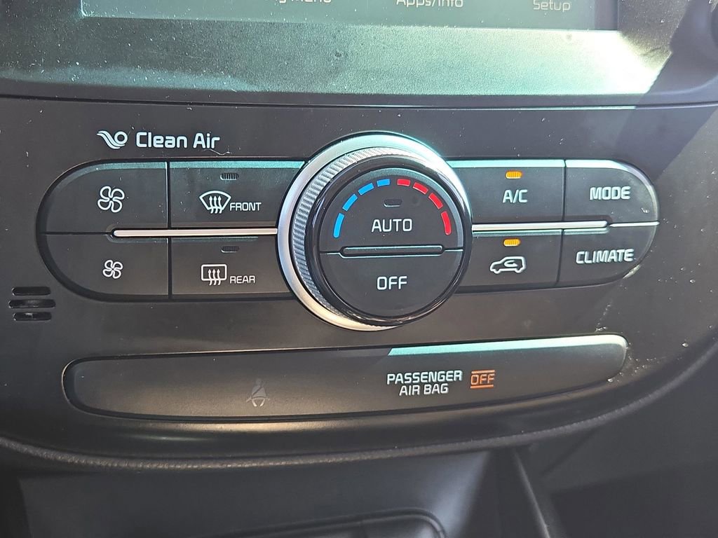 Used 2018 Kia Soul + image 24