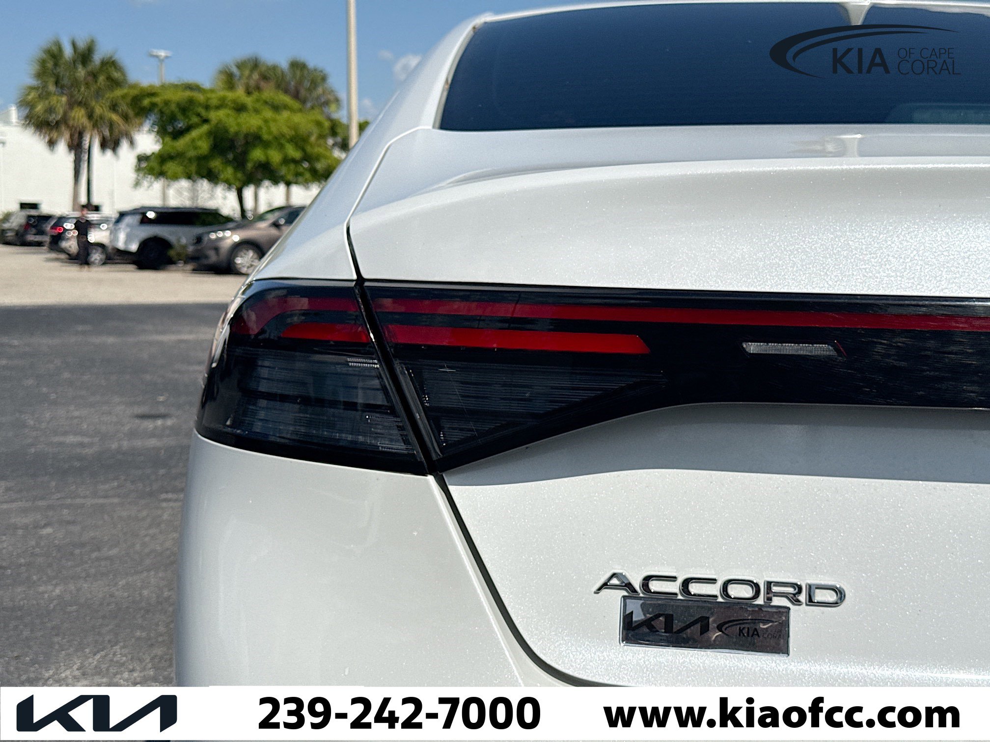 Used 2023 Honda Accord EX image 10