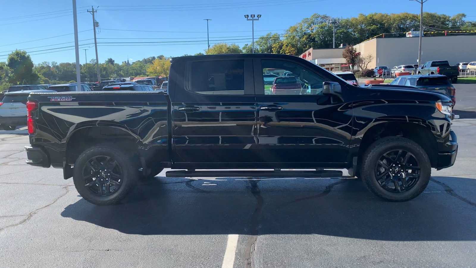 Certified 2025 Chevrolet Silverado 1500 LT Trail Boss w/ Convenience Package II AWD/4WD image 9