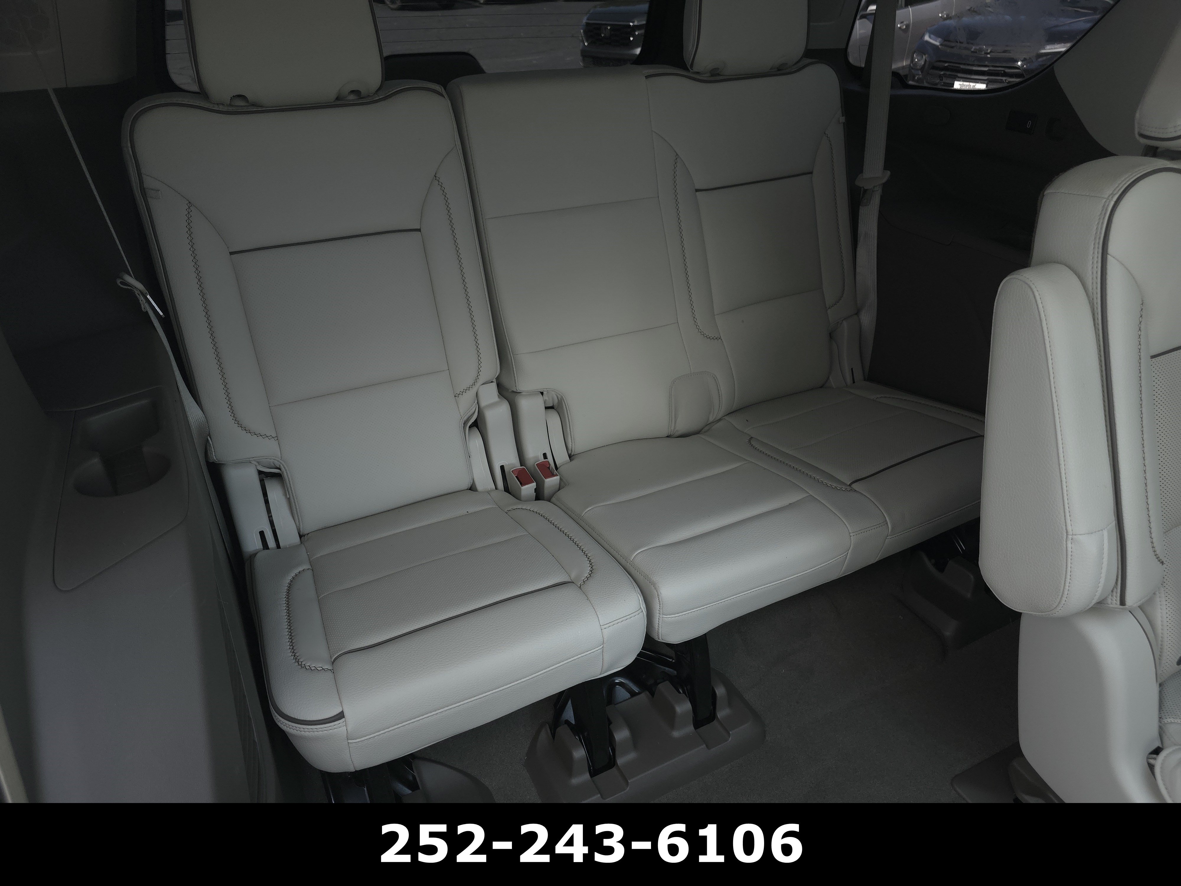 Used 2021 GMC Yukon Denali w/ Denali Premium Package AWD/4WD image 40