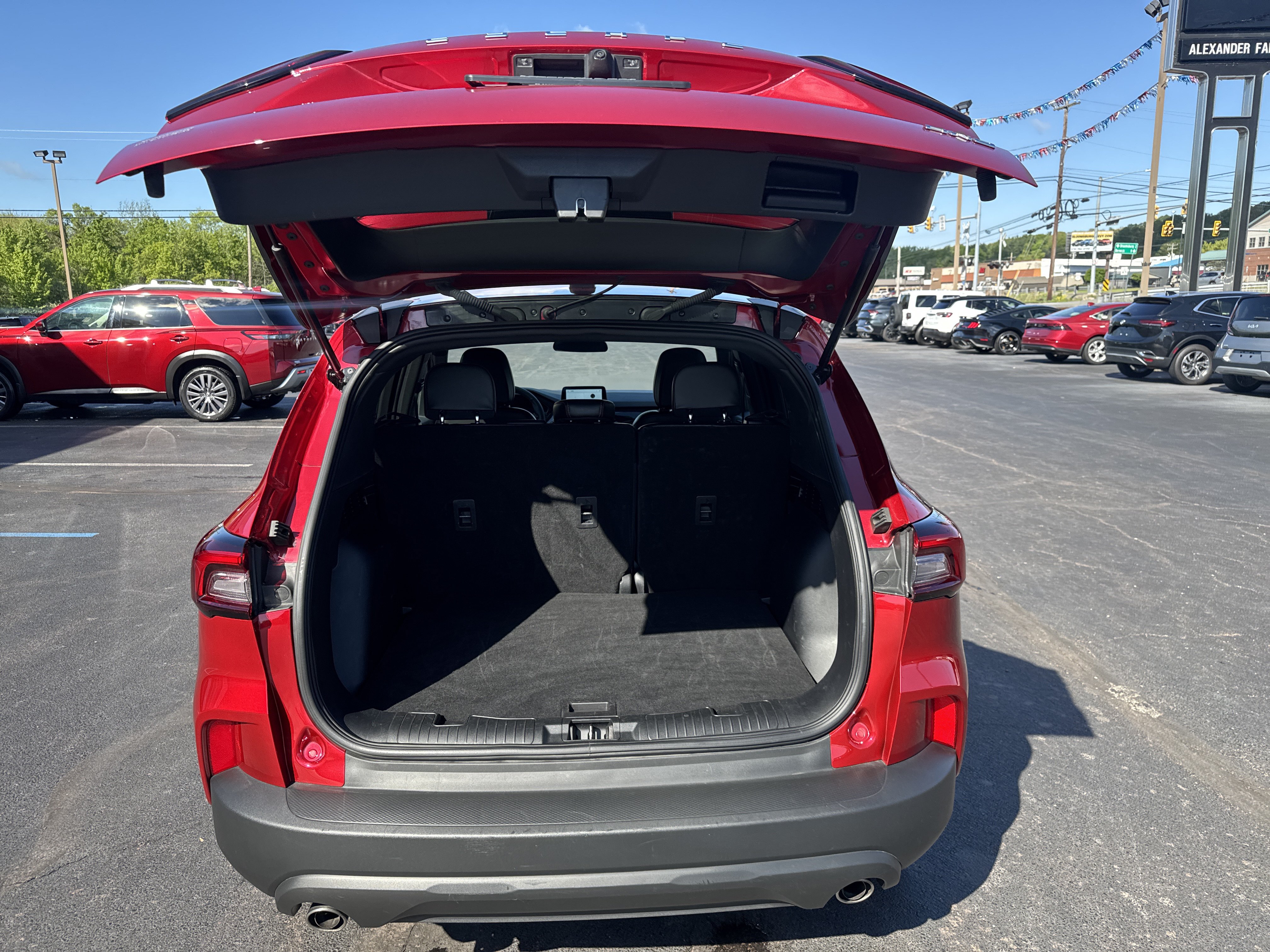 Used 2025 Ford Escape ST-Line AWD/4WD image 7