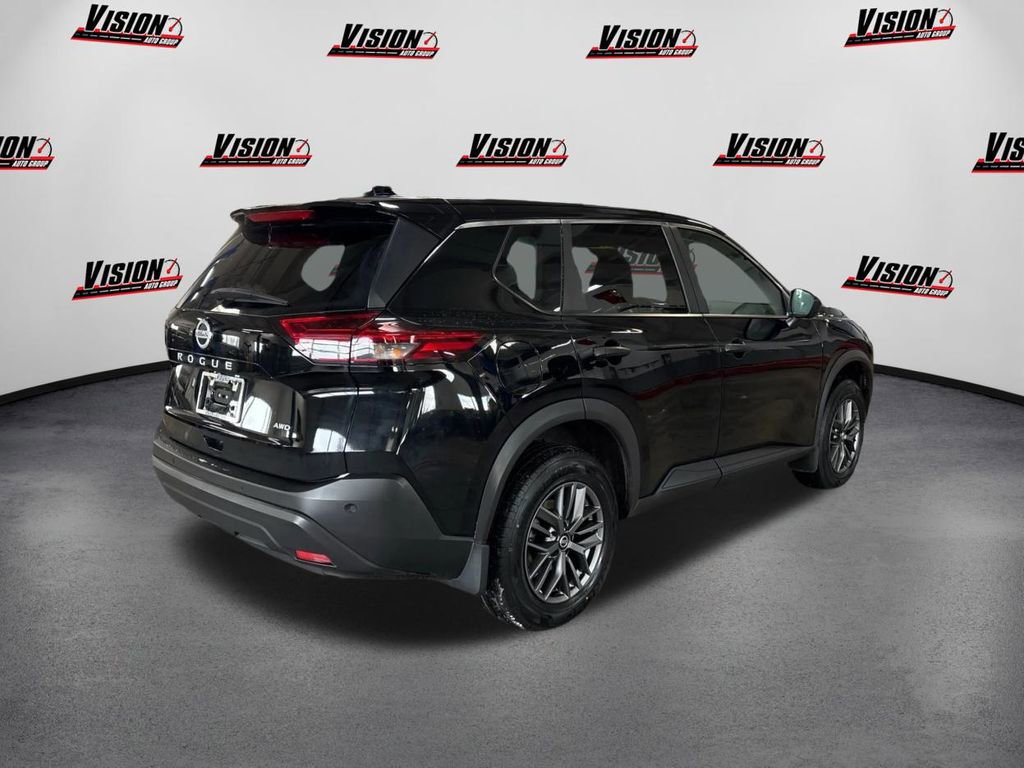 Certified 2021 Nissan Rogue S image 5