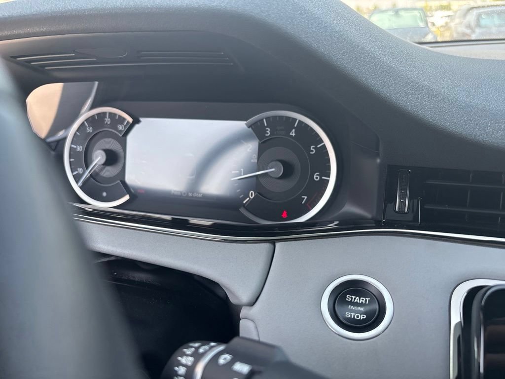 Used 2023 Land Rover Range Rover Evoque R-Dynamic SE AWD/4WD image 21