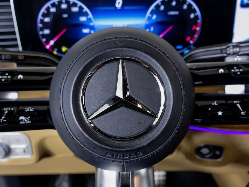 Used 2024 Mercedes-Benz GLS 580 4MATIC image 21