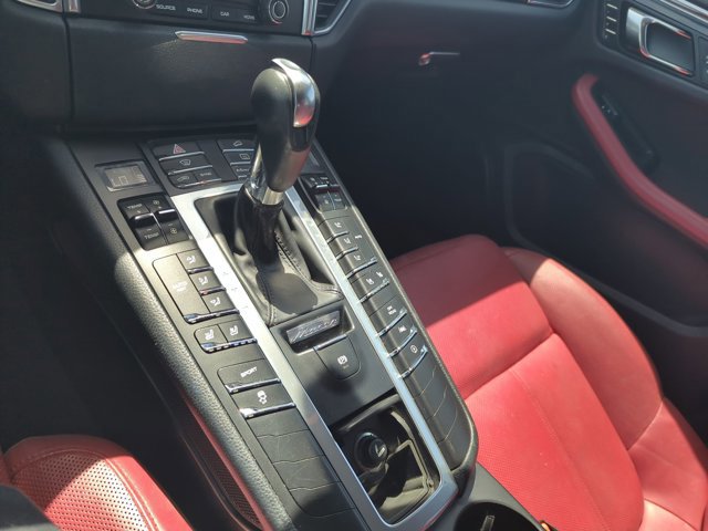Used 2017 Porsche Macan AWD/4WD image 11