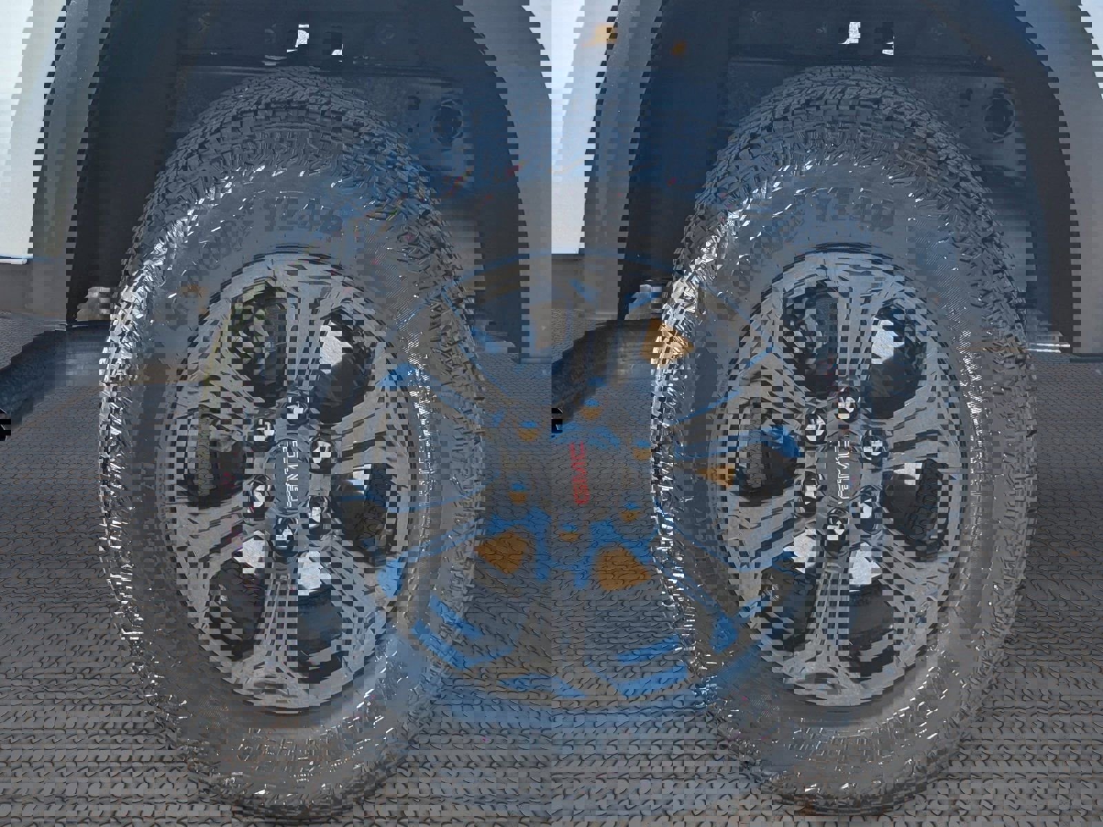 Used 2025 GMC Canyon Elevation image 10