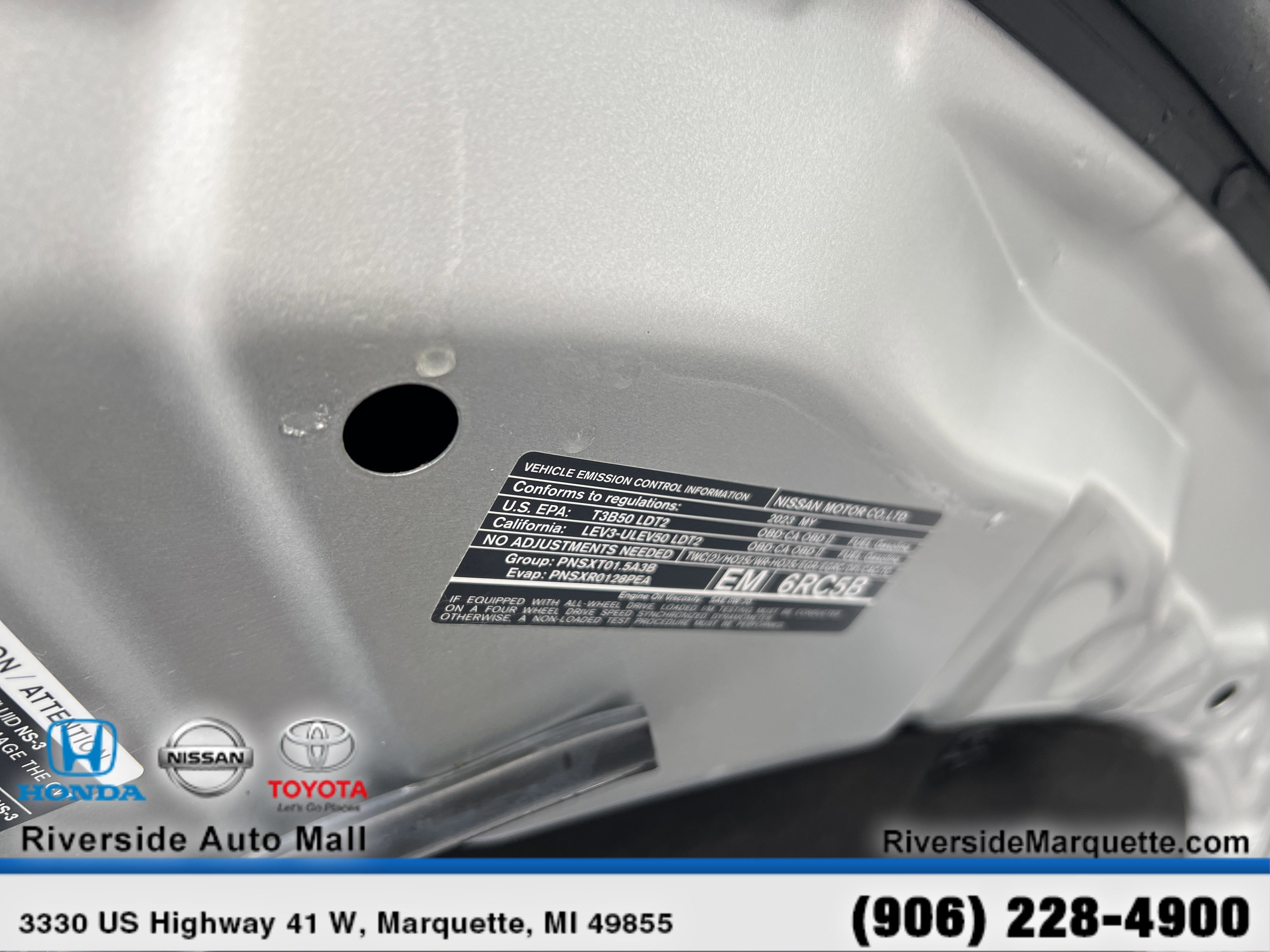 Used 2023 Nissan Rogue SV image 14