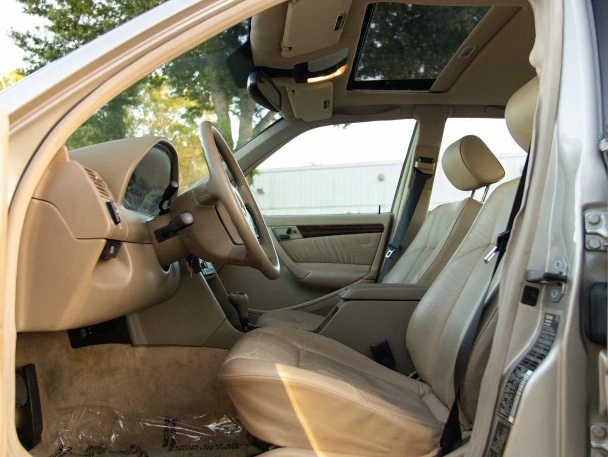 Used 1999 Mercedes-Benz C 280 Sedan image 22