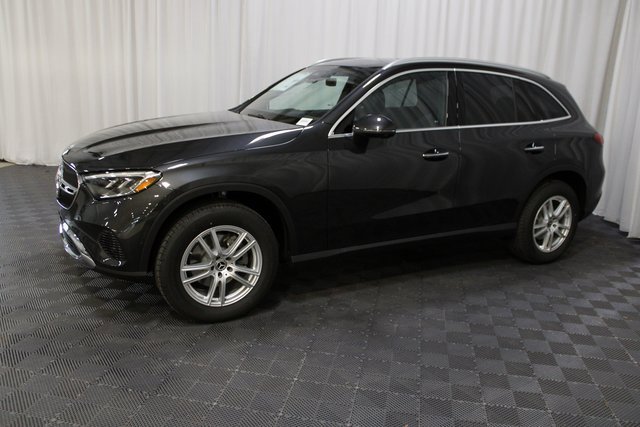 New 2025 Mercedes-Benz GLC 300 4MATIC image 3