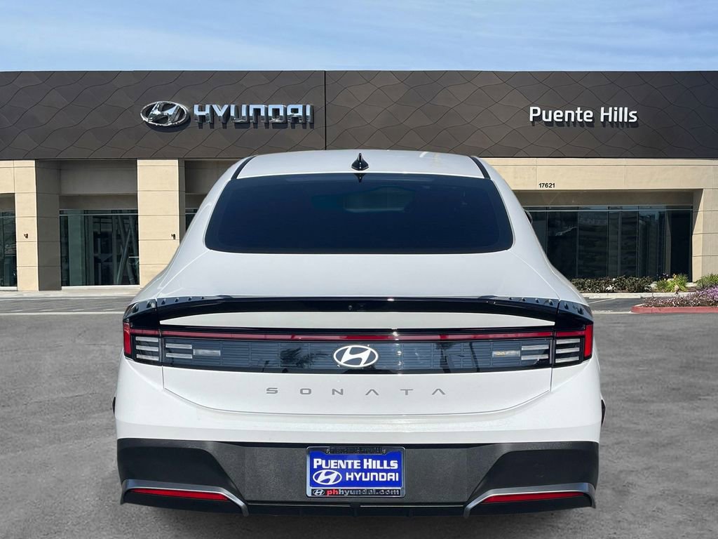 Certified 2025 Hyundai Sonata SE image 5