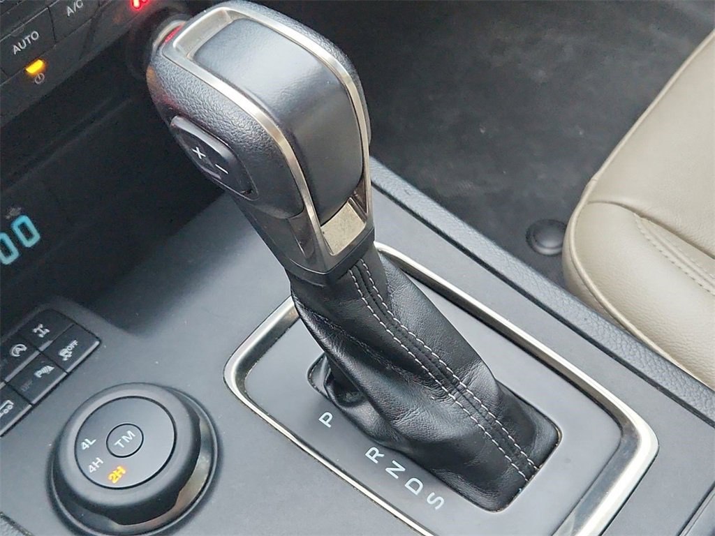 Used 2019 Ford Ranger Lariat w/ Equipment Group 501A Mid image 16