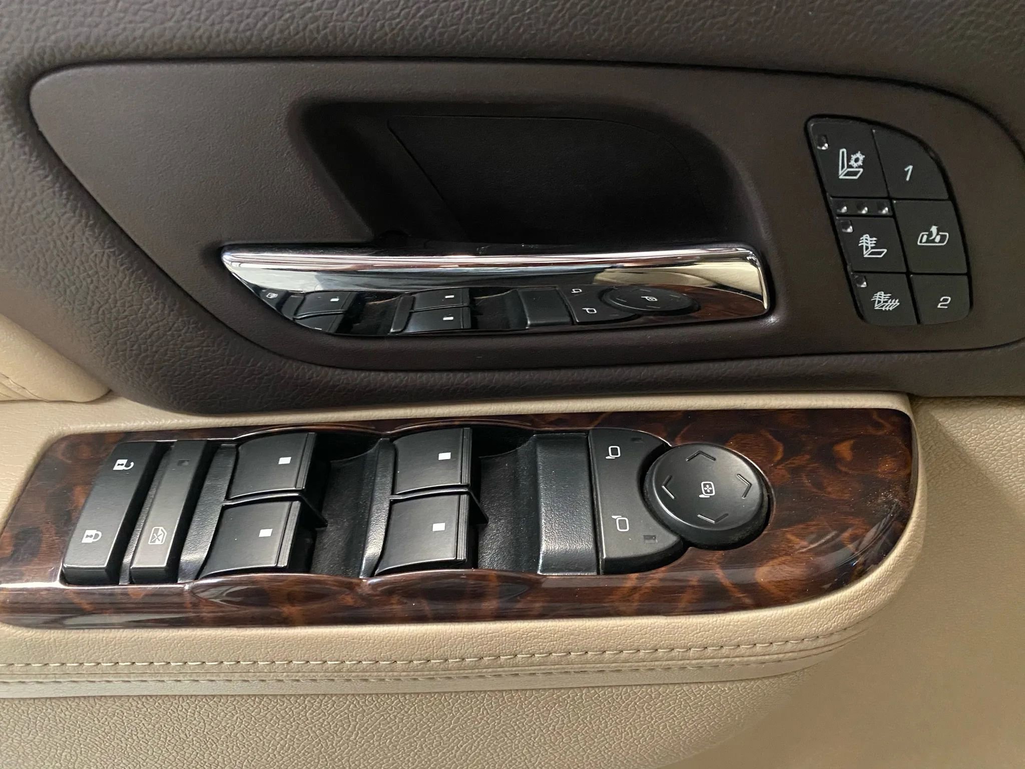 Used 2013 GMC Sierra 3500 Denali image 10