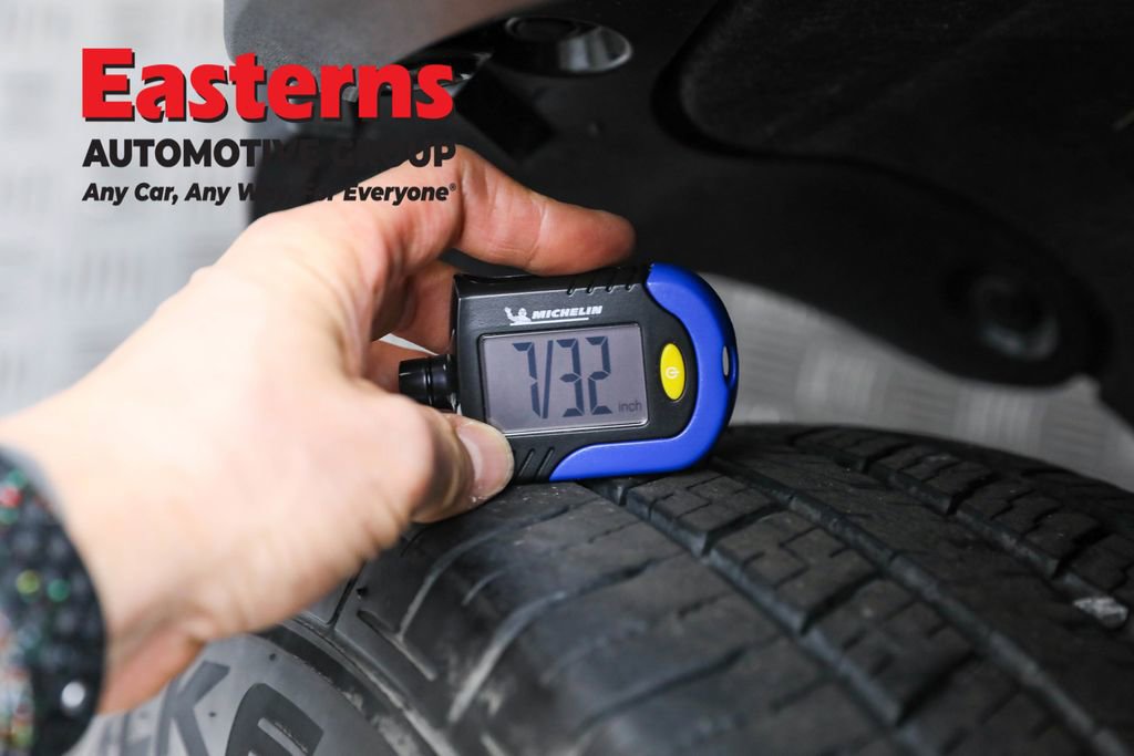 Used 2021 Toyota RAV4 XLE w/ Convenience Package image 30