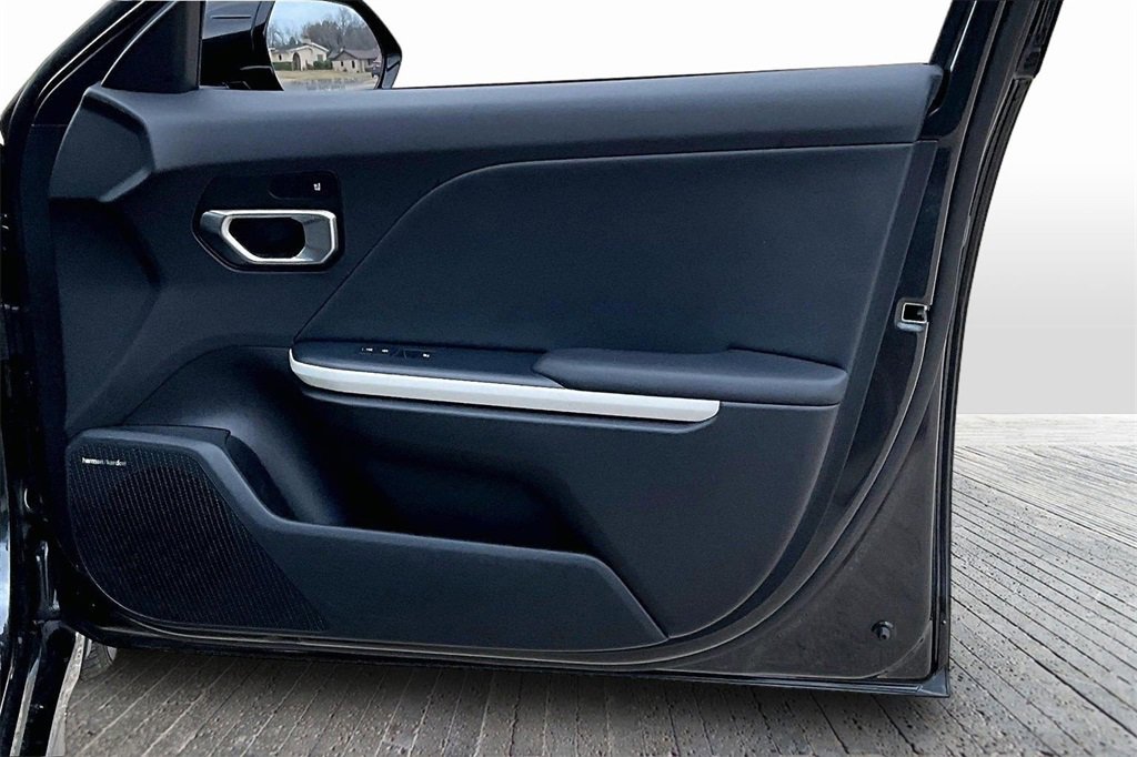 Certified 2025 Kia K4 GT-Line Turbo image 19