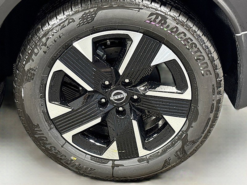 New 2026 Nissan Kicks SV w/ Cold Weather Package image 28