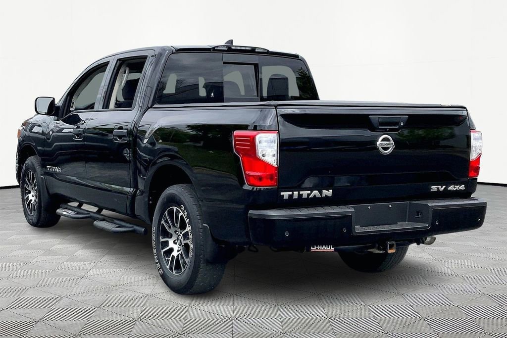 Used 2022 Nissan Titan SV w/ SV Convenience Package image 4