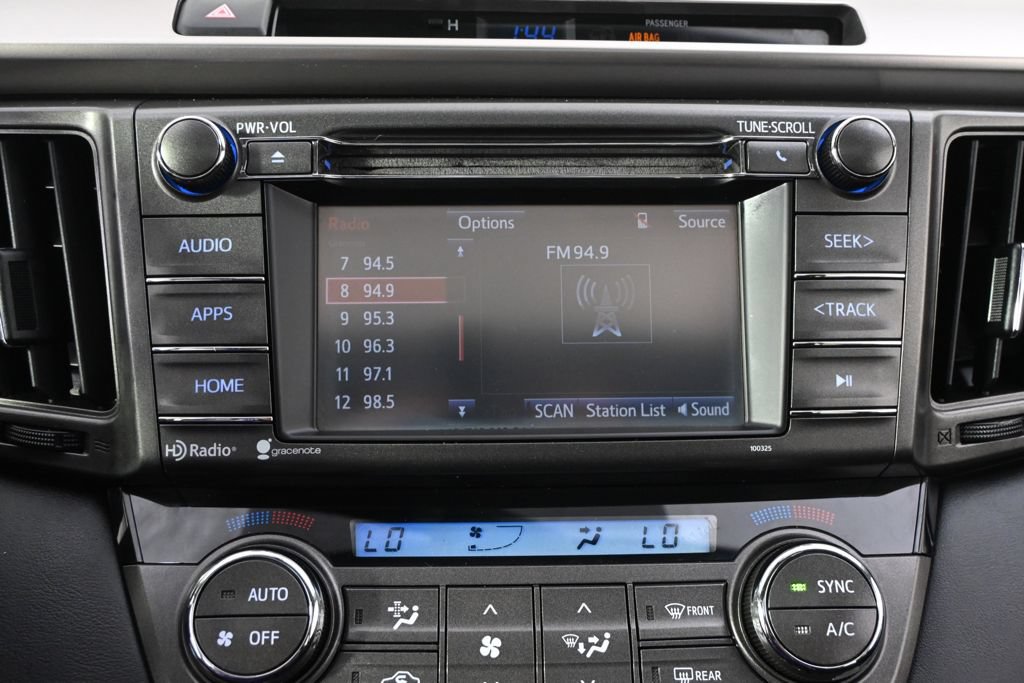 Used 2014 Toyota RAV4 XLE AWD/4WD image 28