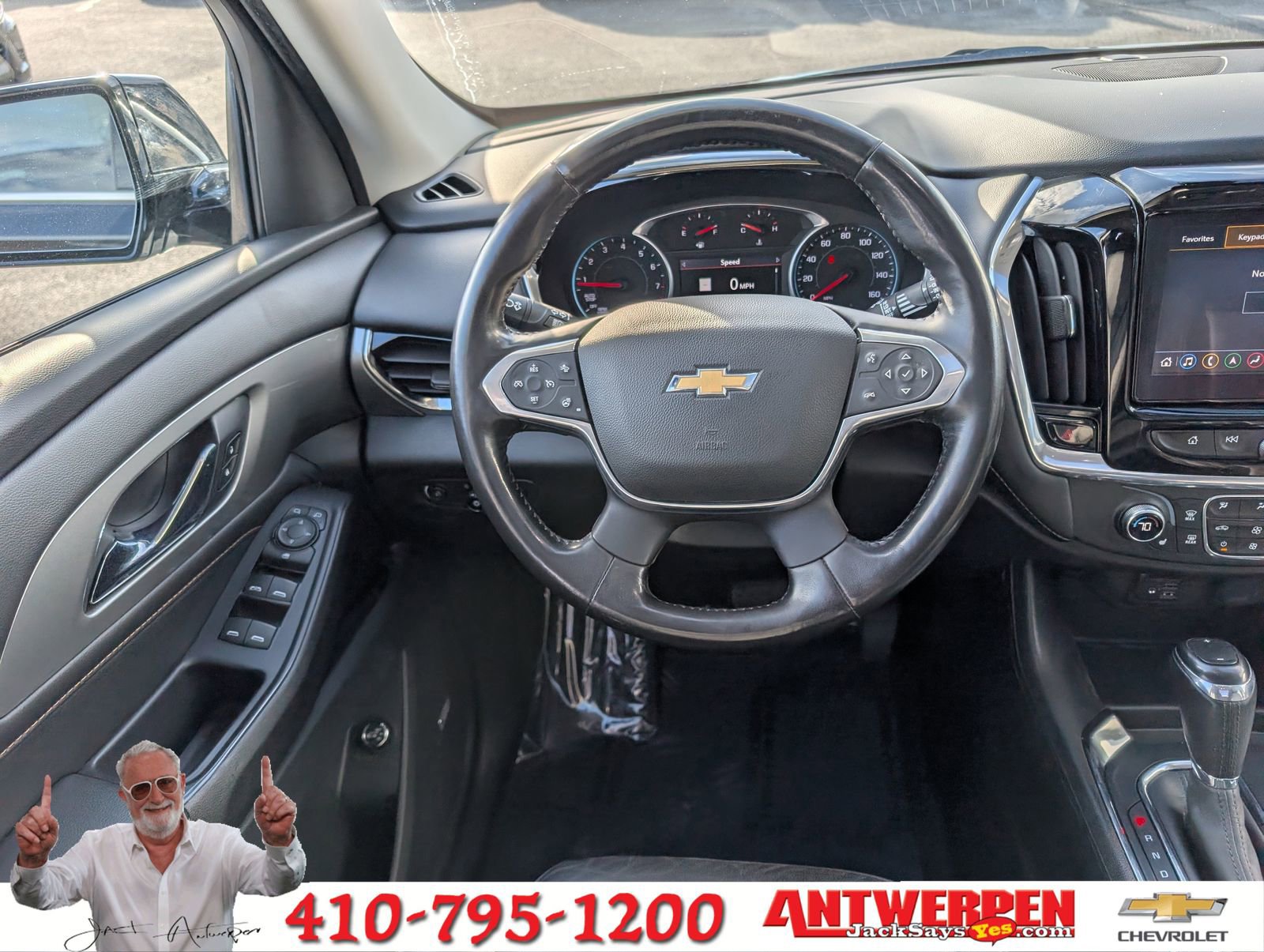 Used 2020 Chevrolet Traverse LT w/ LT Premium Package image 19
